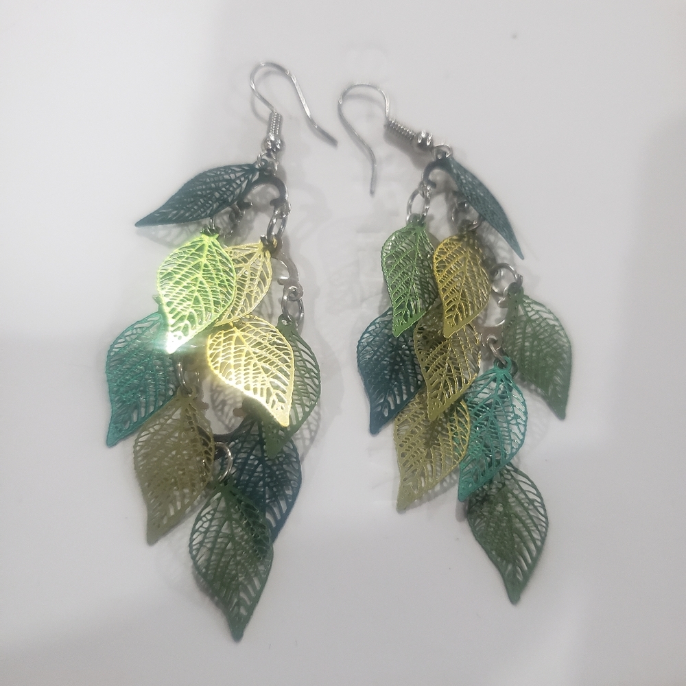 Earings - Picture 7 of 7